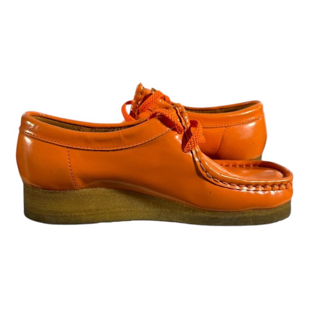 Clarks Originals Wallabee • Womens Sz 5.5 M Moccasin Orange Patent Leather Shoes - Picture 7 of 8
